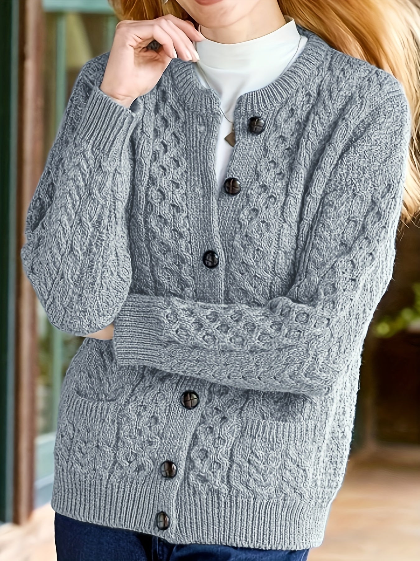 Stacey - Elegant Cardigan