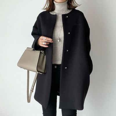 Amalia – Elegant Straight Coat
