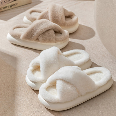 Women’s Fuzzy Slippers – Cozy Comfort Meets Effortless Style