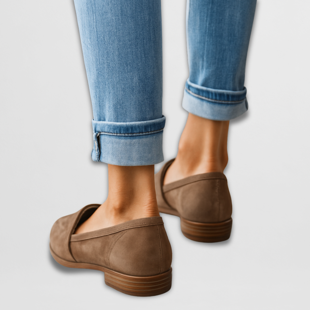 Nadia - Suede Slippers