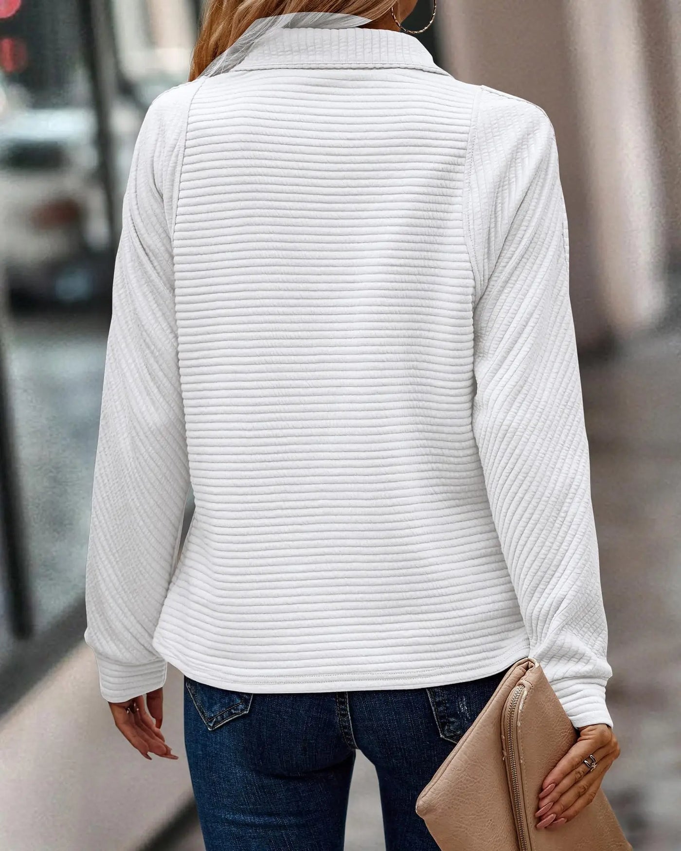 VIOLA | Elegant V-neck Sweater