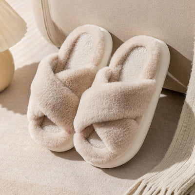 Women’s Fuzzy Slippers – Cozy Comfort Meets Effortless Style