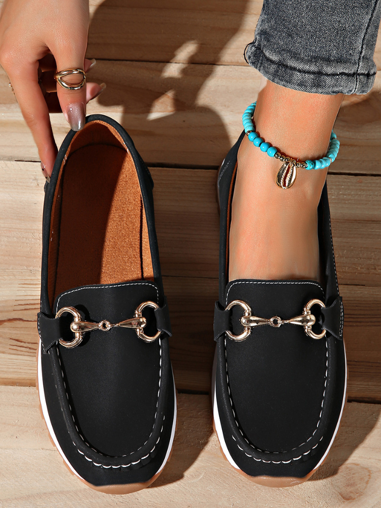 ISLA LOAFERS WITH CHAIN ACCENTS