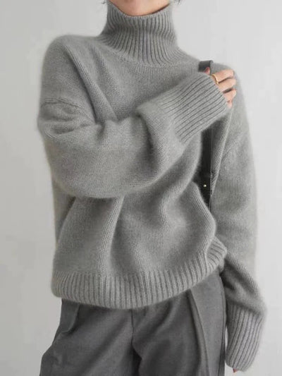 Elise – Elegant Cashmere Turtleneck Sweater