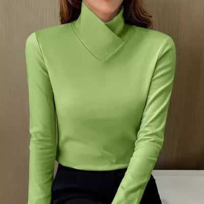 Avery | Chic Turtleneck T-shirt