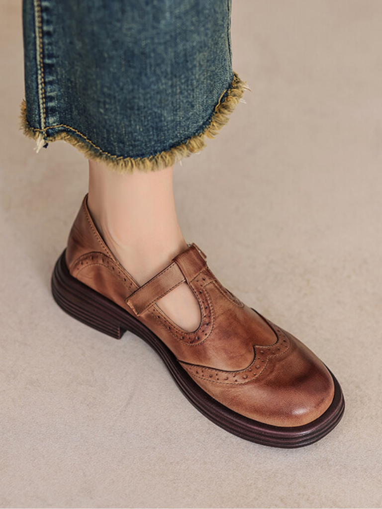 Classic LARA Vintage Mary Jane Flats