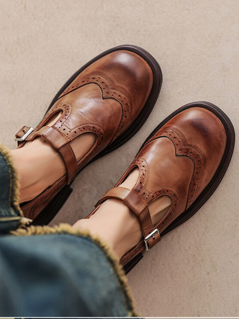 Classic LARA Vintage Mary Jane Flats