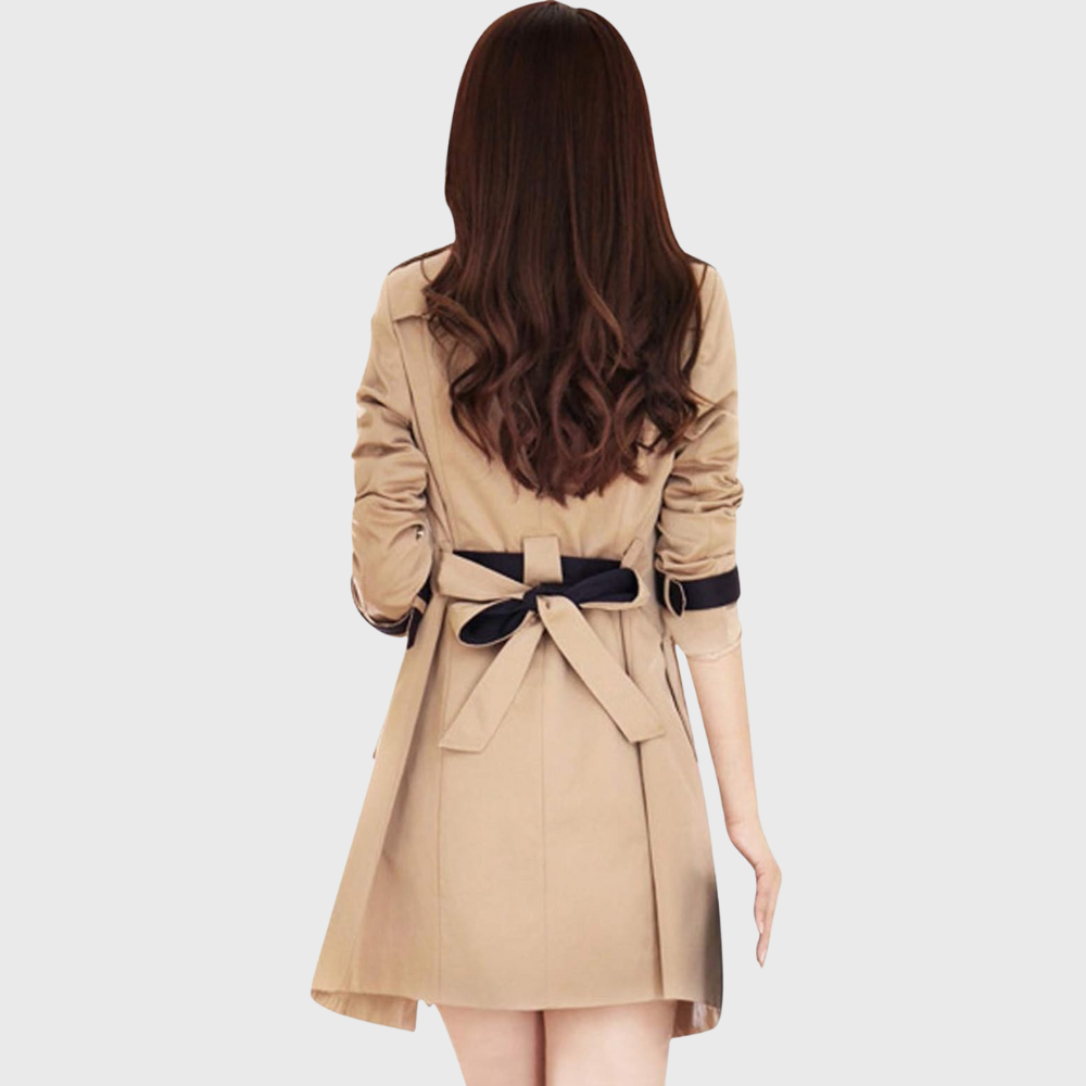 Claudia – Timeless Double-Breasted Coat