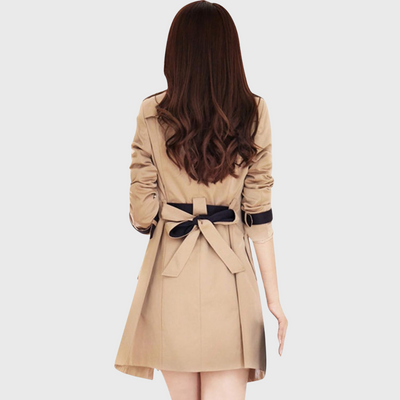 Claudia – Timeless Double-Breasted Coat