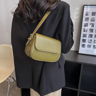 Layla | Chic Shoulder Bag in Subtle Nude Hue