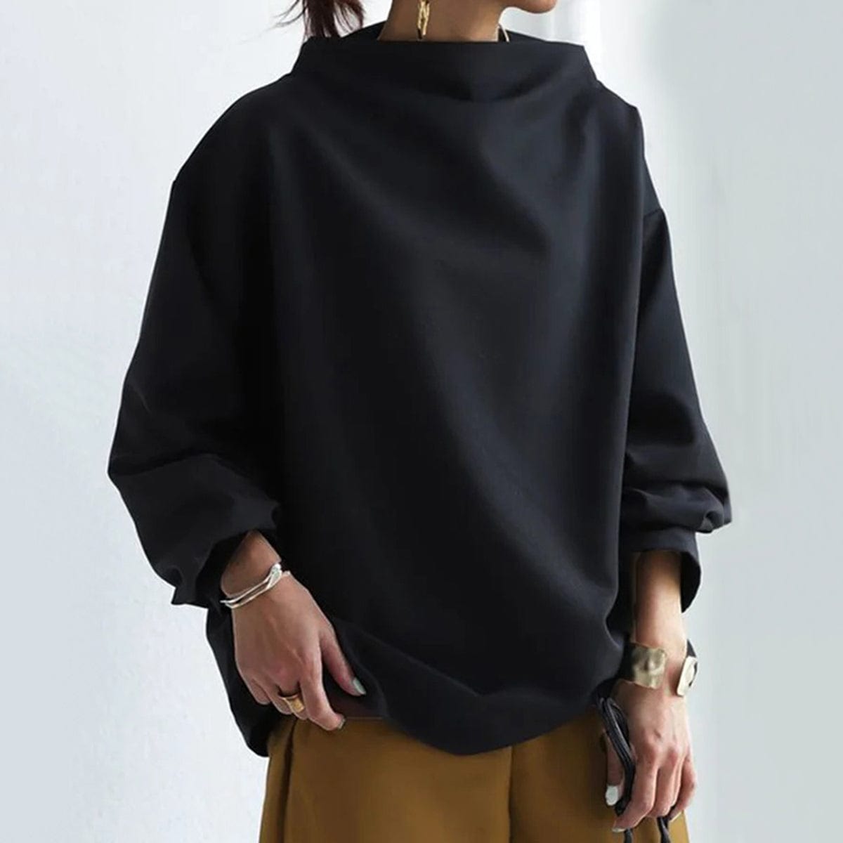 Élise – Elegant High Neck Top