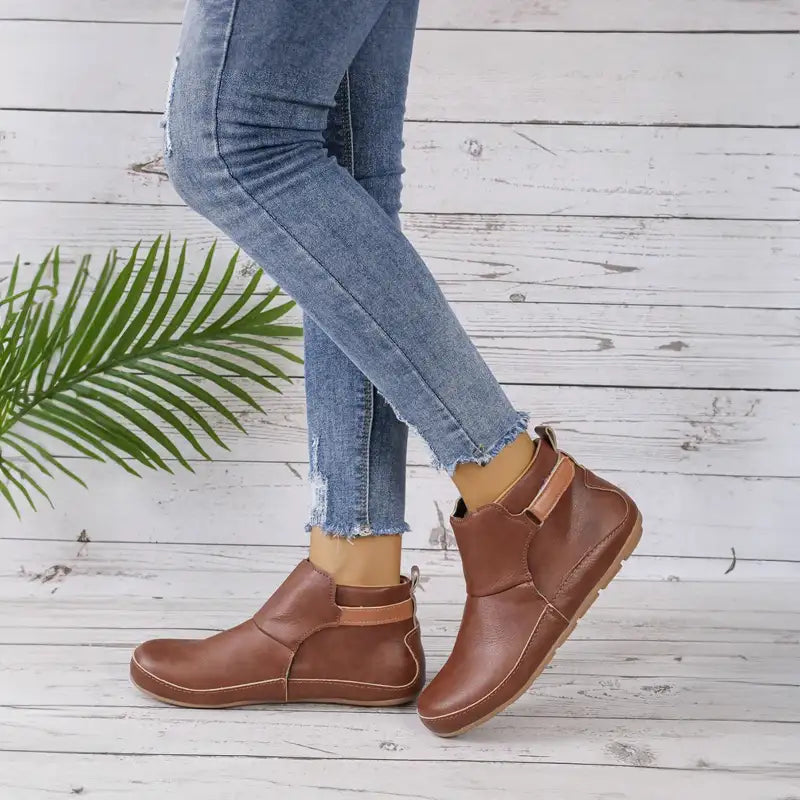 Naadine - Waterproof Orthopedic Boots for Ultimate Comfort