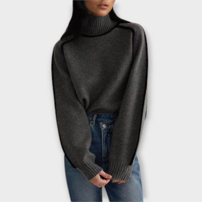 Maria | Soft and Elegant Turtleneck