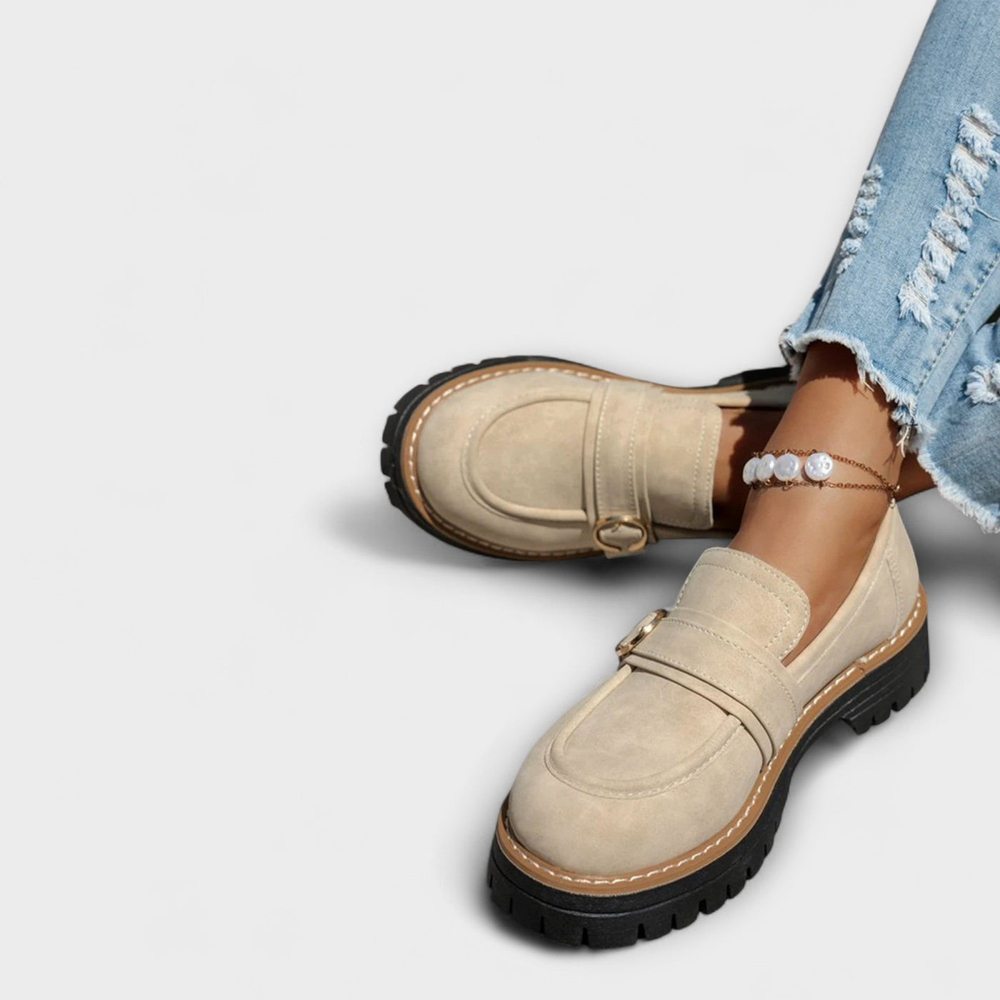 Lora – Lightweight Slipper with Round Toe