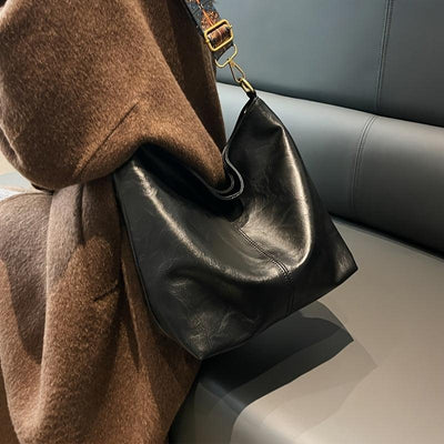 Sophia | Timeless Shoulder Bag with Customizable Patterned Strap