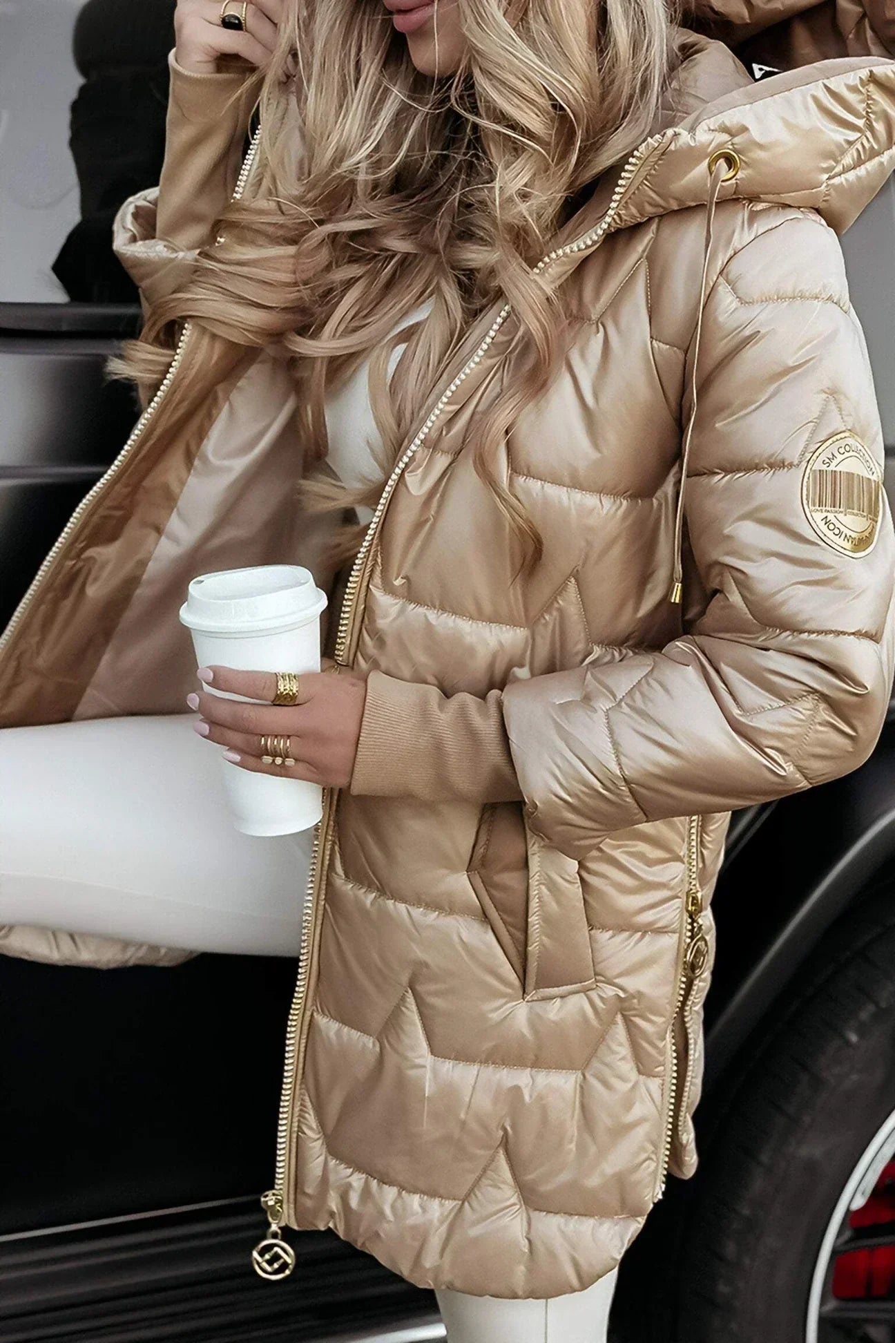 Eliza | Elegant winter coat with hood and padding