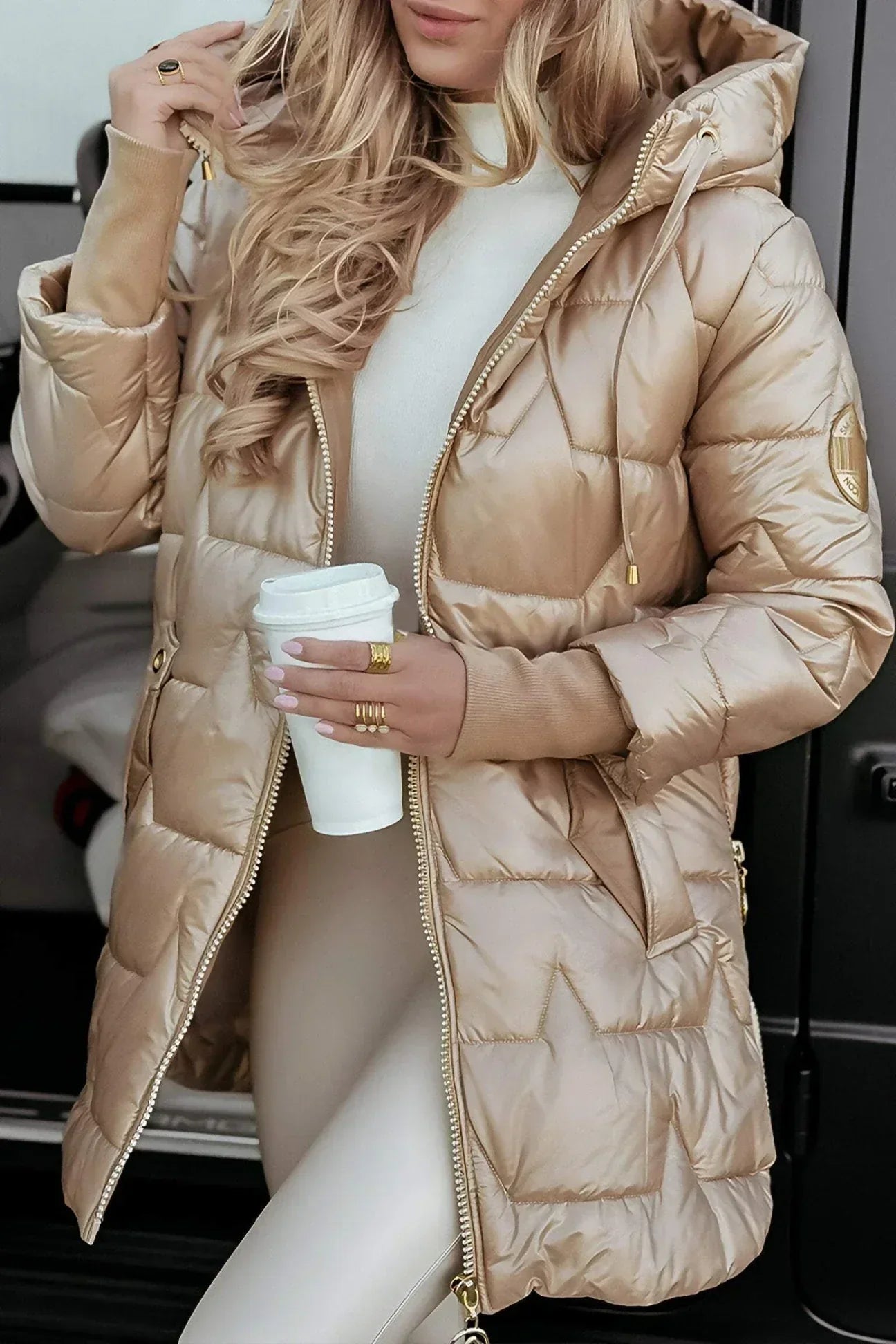 Eliza | Elegant winter coat with hood and padding