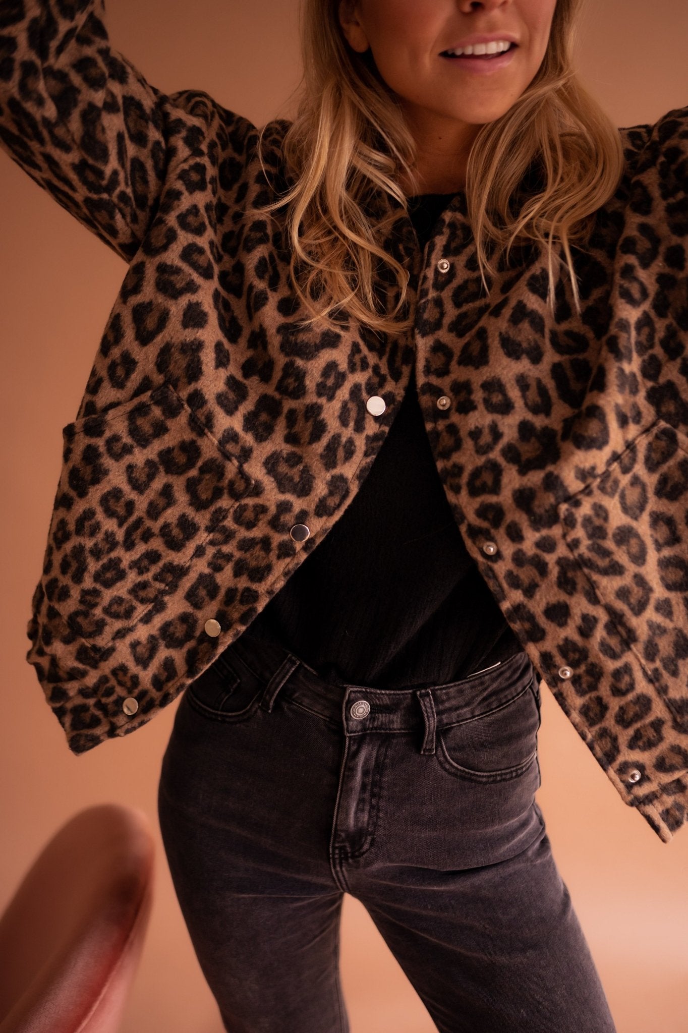 SOFIA | Bold Style Jacket with Leopard Print