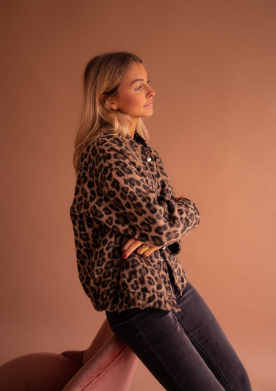 SOFÍA | Blazer in Bold Style with Leopard Print